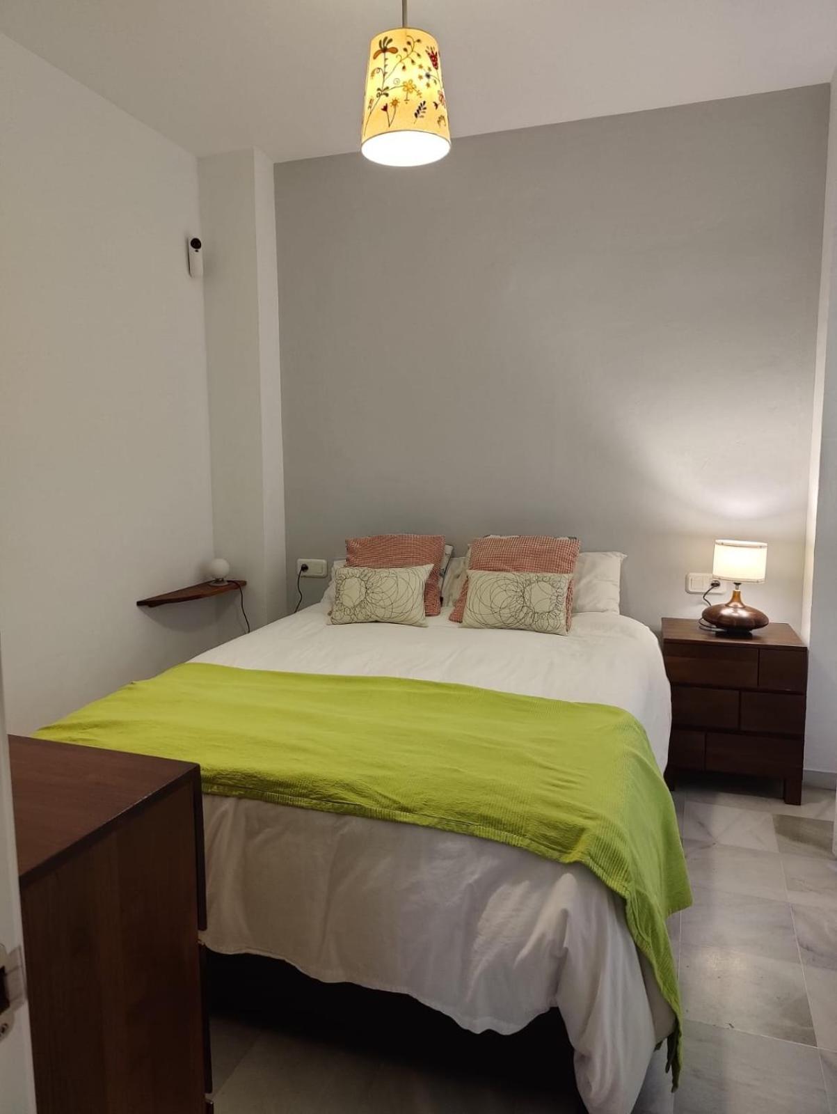 Luminoso Apartamento Exterior Con Balcon Y Patio En Centro Historico Feria-Alameda Sevilla Eksteriør billede